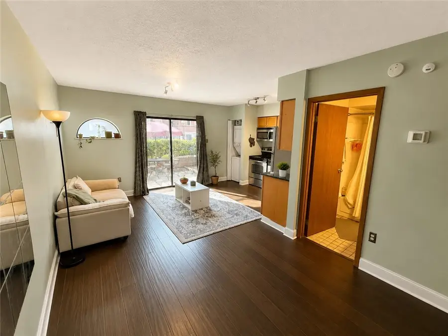 3222 Kennett Sq, Oakland, PA 15213 - #2