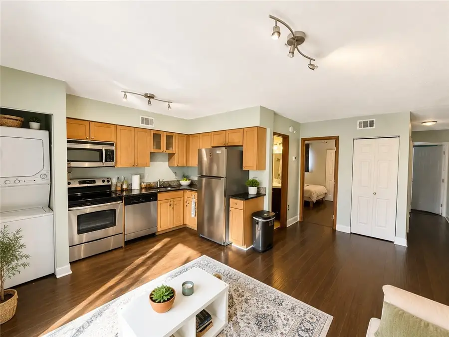 3222 Kennett Sq, Oakland, PA 15213 - #3