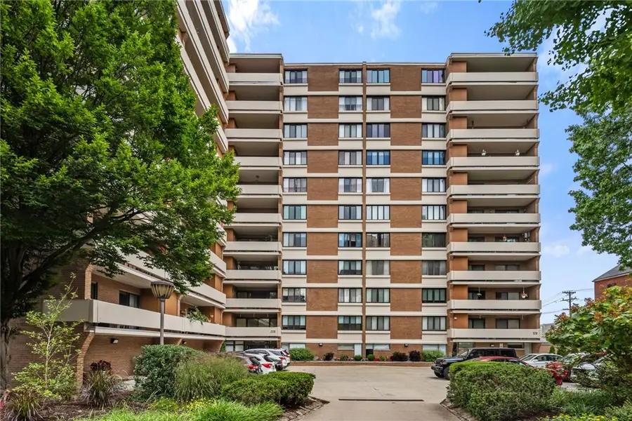 220 N Dithridge St #504, Pittsburgh, PA 15213 - #2