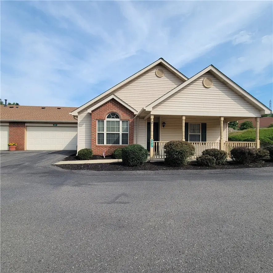 317 Allandale Dr, Bethel Park, PA 15102 - #1