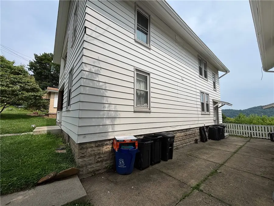 715-717 Hiland Ave, Coraopolis, PA 15108 - #3