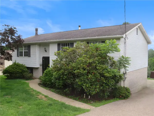 115 Bristol Ln, Irwin, PA 15642