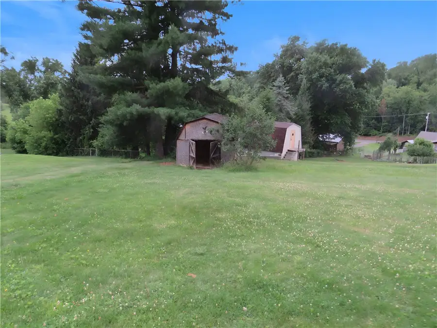 115 Bristol Ln, Irwin, PA 15642 - #3