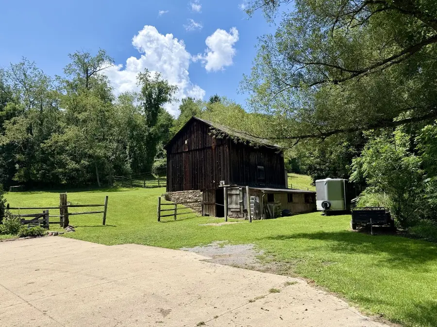 1297 Bigler Drive, Glenshaw, PA 15116 - #3