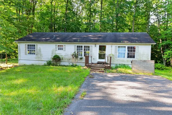 770 Carribean Rd, Dubois, PA 15801