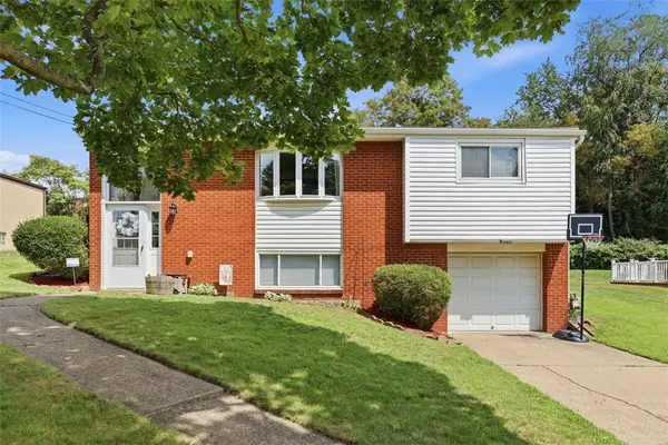 200 Rosemont Drive, Coraopolis, PA 15108