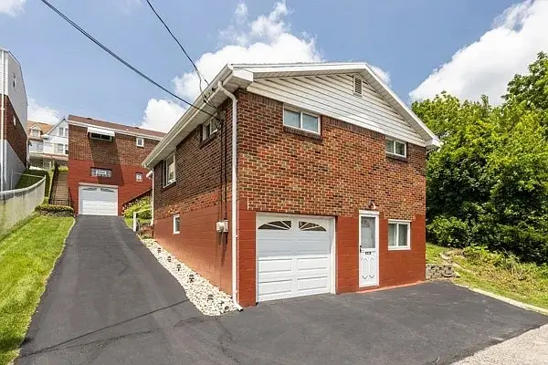 851 Florence, East McKeesport, PA 15035 - #3