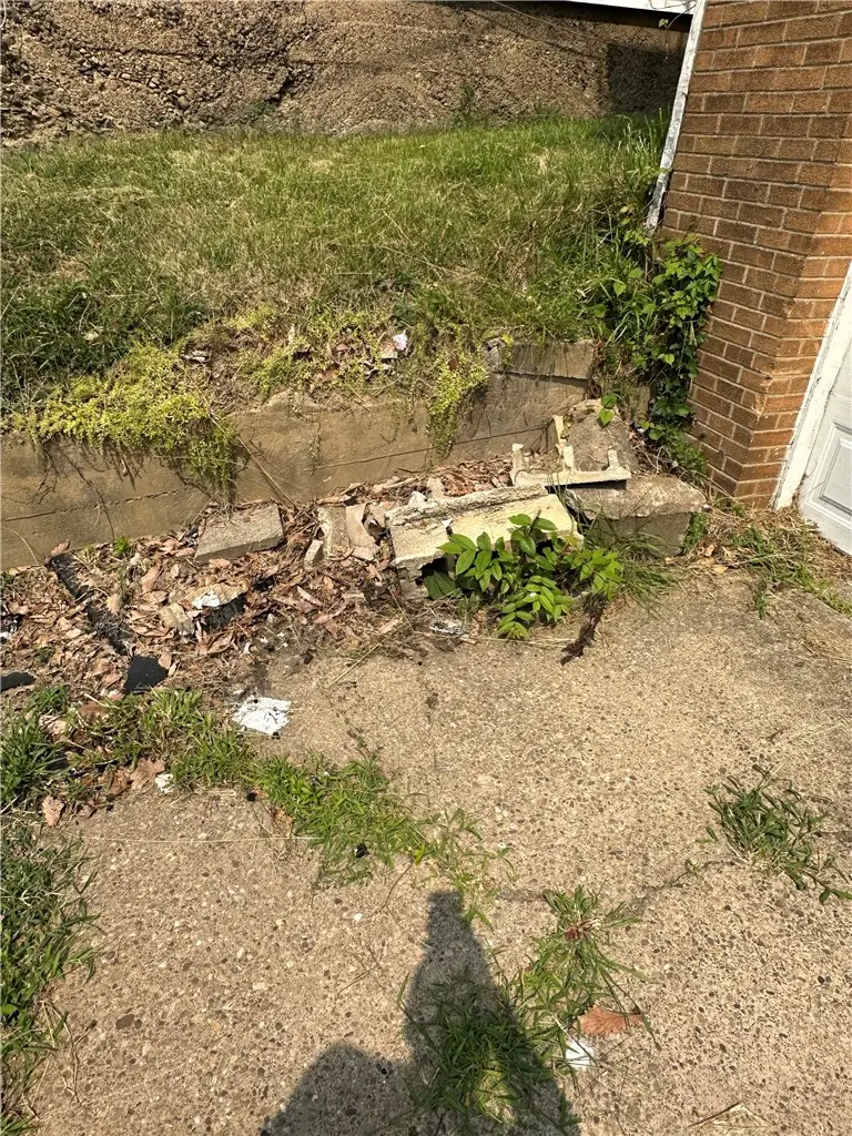 567 Peter St, Verona, PA 15147 - #2