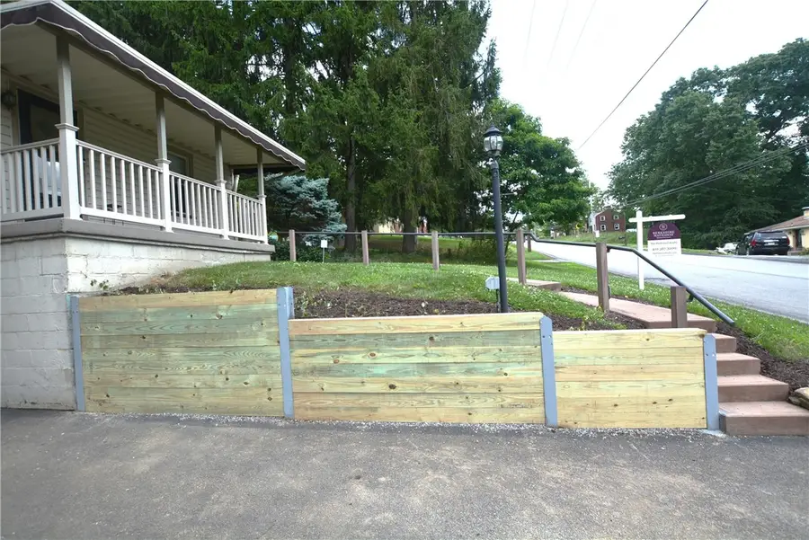 2425 Hampton Ave, Allison Park, PA 15101 - #3