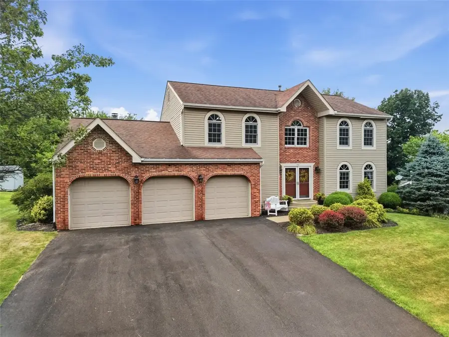 151 Woodbine Dr, Cranberry, PA 16066 - #2