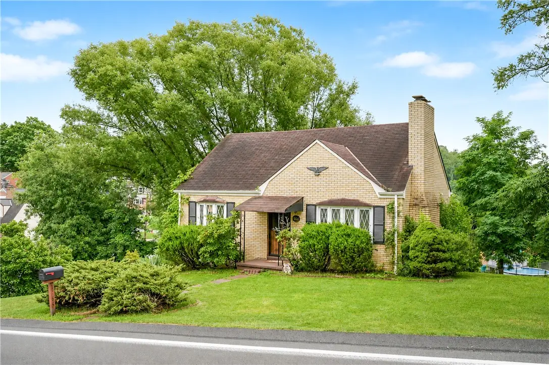 1364 Berryman Ave, South Park, PA 15129 - #1