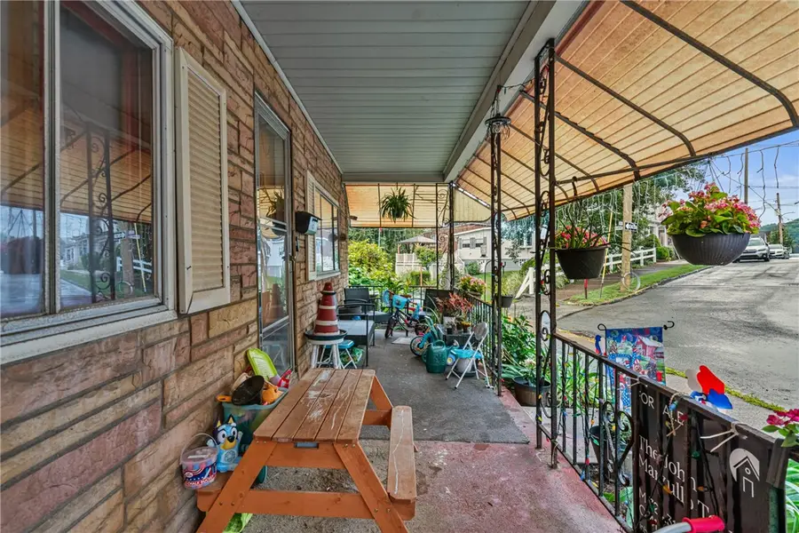 751 Sixth St, Pitcairn, PA 15140 - #3