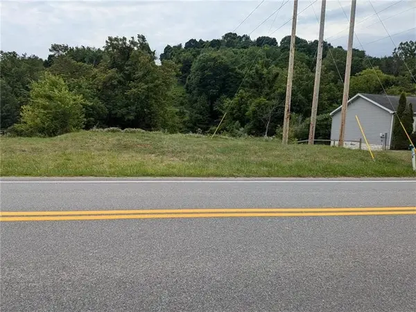 3668 Finleyville-elrama Rd, Finleyville, PA 15332
