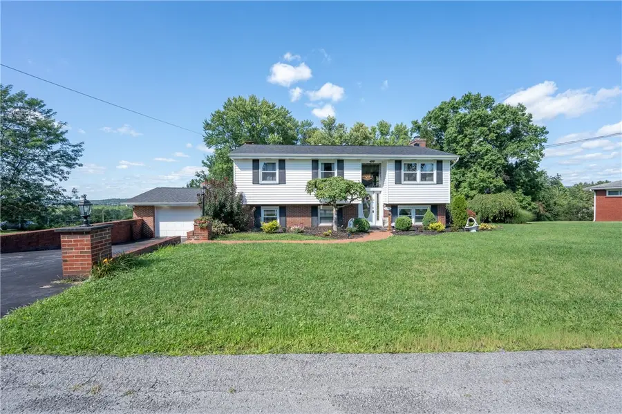 1206 Waverly Dr, Latrobe, PA 15650 - #2