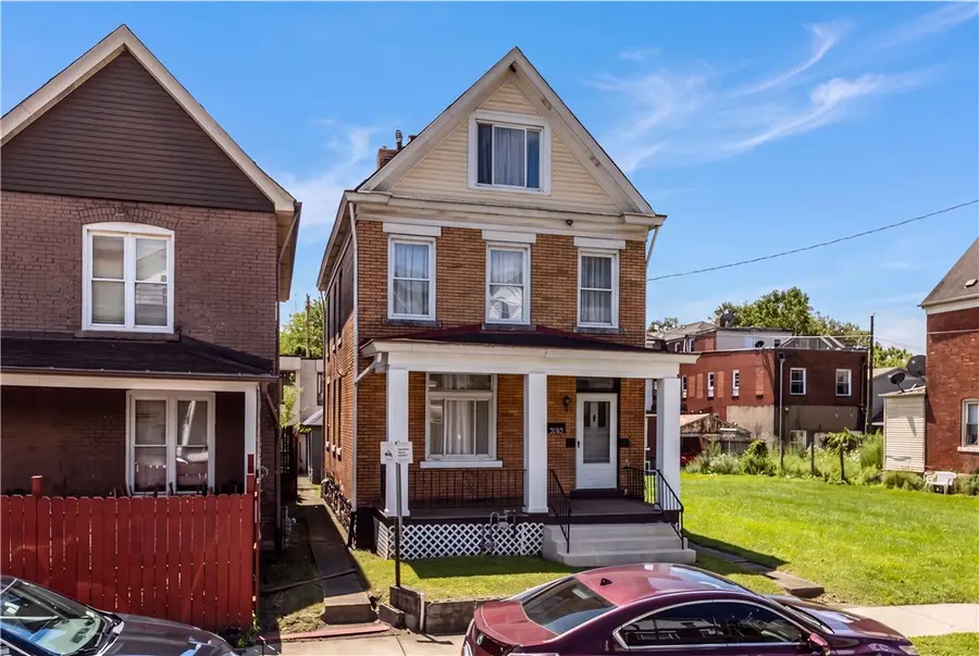 385 2nd St, Pitcairn, PA 15140 - #2
