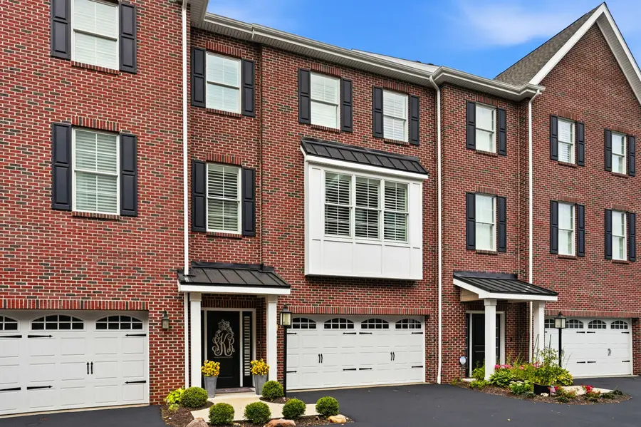 106 Chapel Harbor Drive, Pittsburgh, PA 15238 - #2