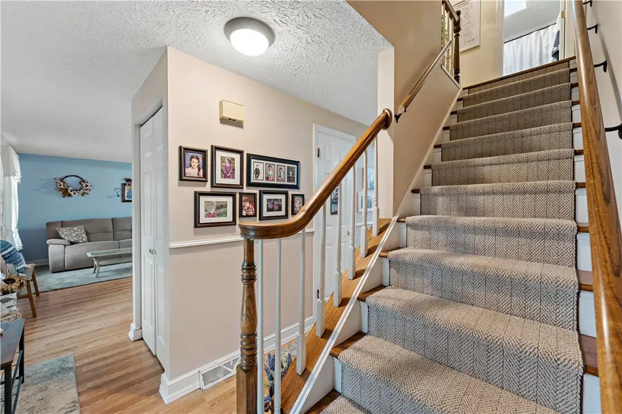 86 Fawnvue Dr, Robinson, PA 15136 - #2
