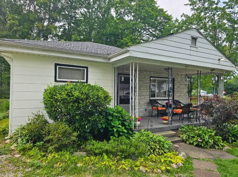 10609 Perry Dr, Linesville, PA 16424 - #2