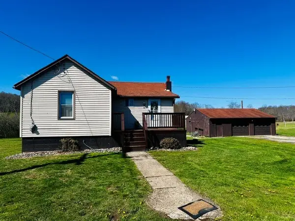 101 Center Avenue, Rices Landing Boro, PA 15357