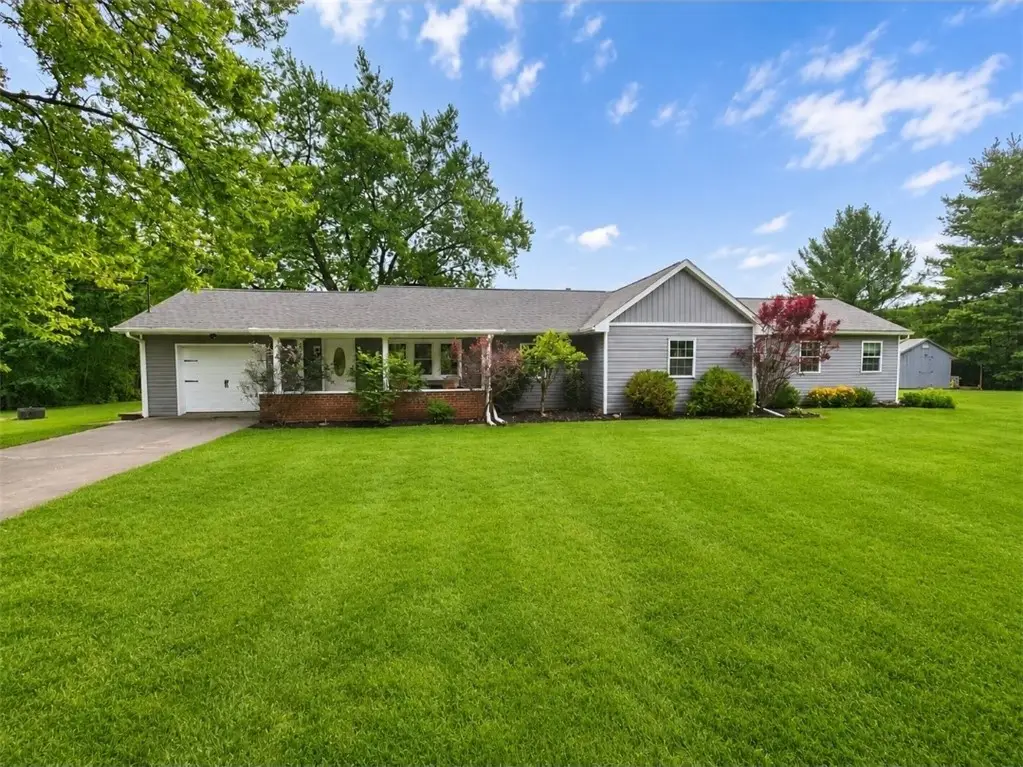 2890 Spencer Rd, Hermitage, PA 16148 - #1