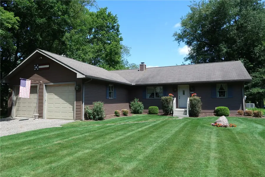 612 Latonka Dr, Mercer, PA 16137 - #2