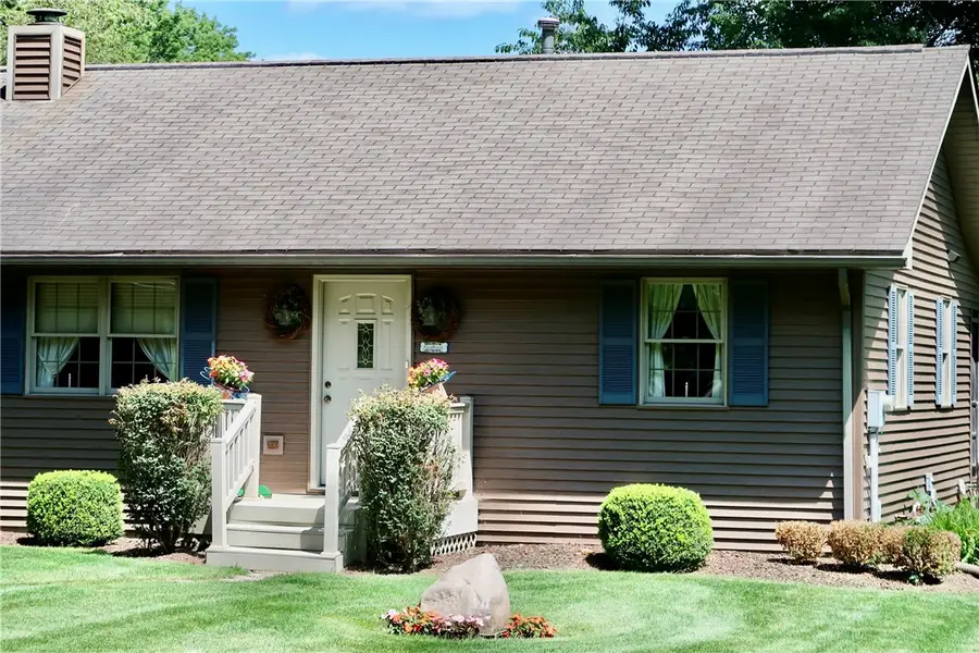 612 Latonka Dr, Mercer, PA 16137 - #3