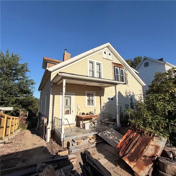 108 13th Ave, New Brighton, PA 15066