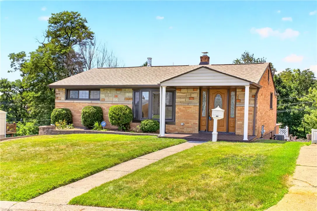 218 Millport Rd, West Mifflin, PA 15122 - #1