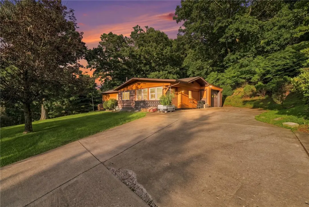 58 Dairy Rd, Charleroi, PA 15022 - #1