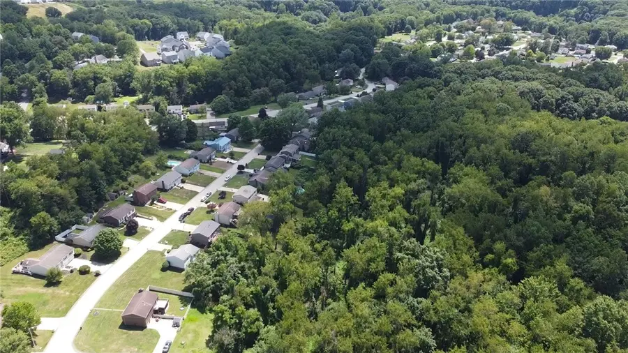 00 Mendip, South Park, PA 15129 - #3