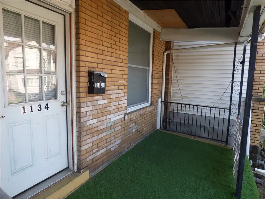 1134 Race St, Stowe, PA 15136 - #2