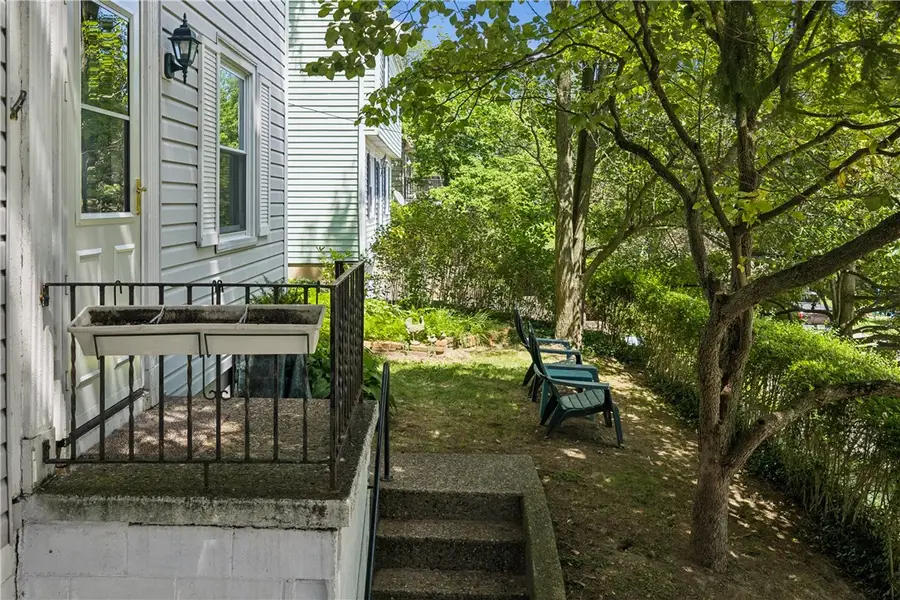 390 6th St, Beaver, PA 15009 - #3