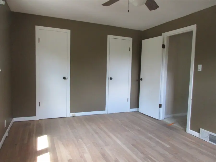 955 Buena Vista St, Washington, PA 15301 - #3