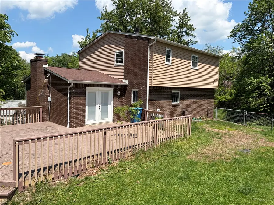 323 Morrow Dr, Pittsburgh, PA 15235 - #2