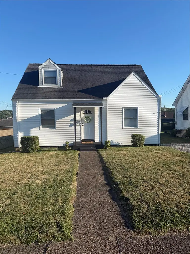 203 Westwood Ave, Masontown, PA 15461 - #1