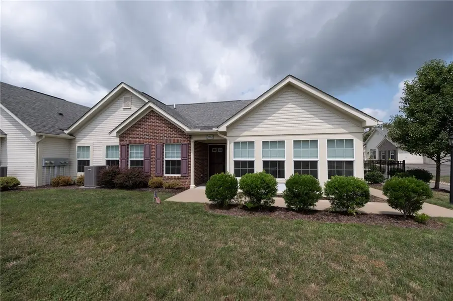 2202 Tudor Dr, Butler, PA 16001 - #2