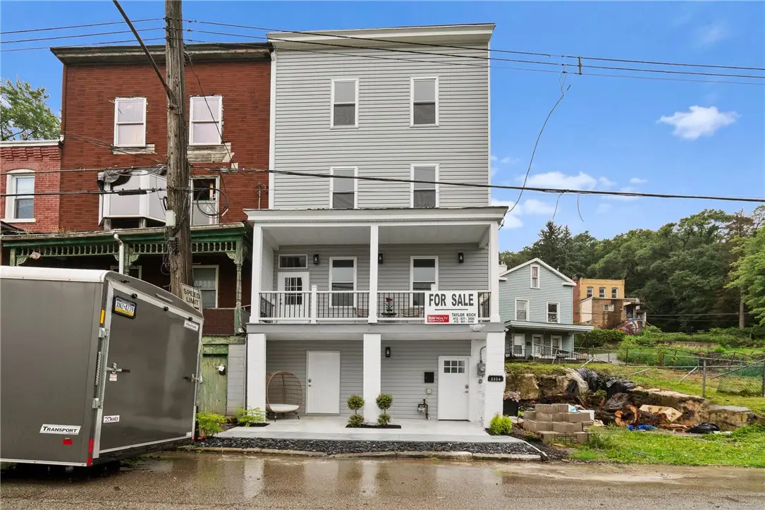 3354 Ridgway St, Pittsburgh, PA 15213 - #1