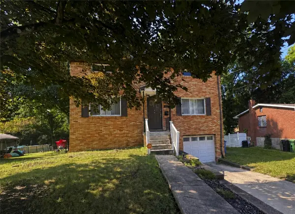 216 Shenandoah Dr, Pittsburgh, PA 15235