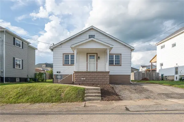222 Spruce St, Mount Pleasant, PA 15666