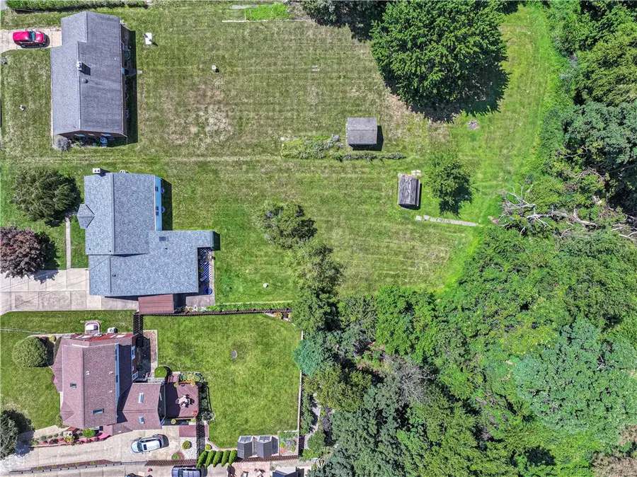 1465 Oakridge Dr, Ambridge, PA 15003 - #3