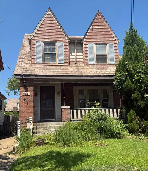 6521 Bartlett St, Pittsburgh, PA 15217
