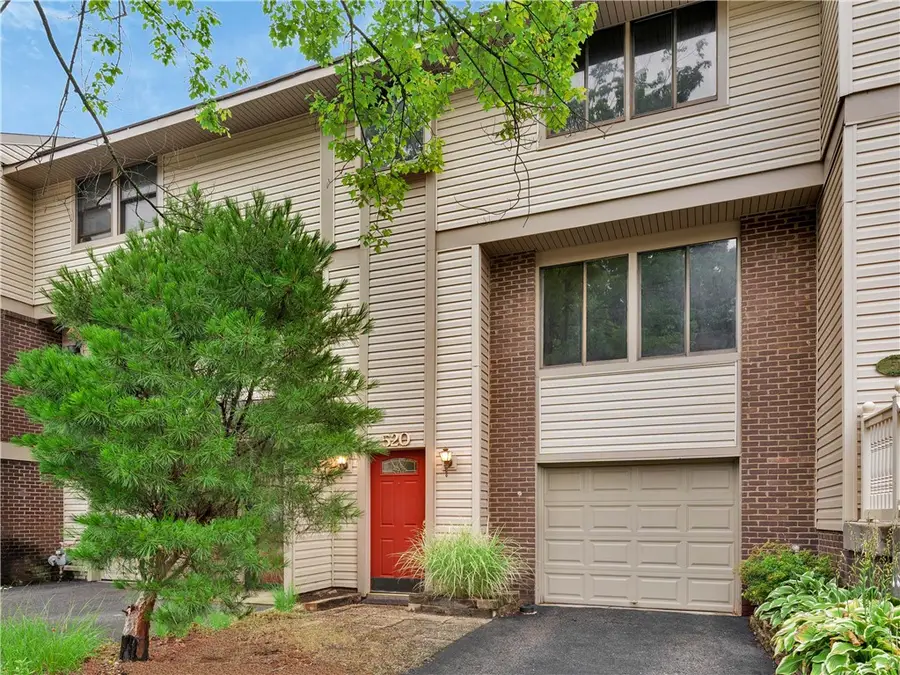 520 Hunters Path Rd, Bridgeville, PA 15017 - #2
