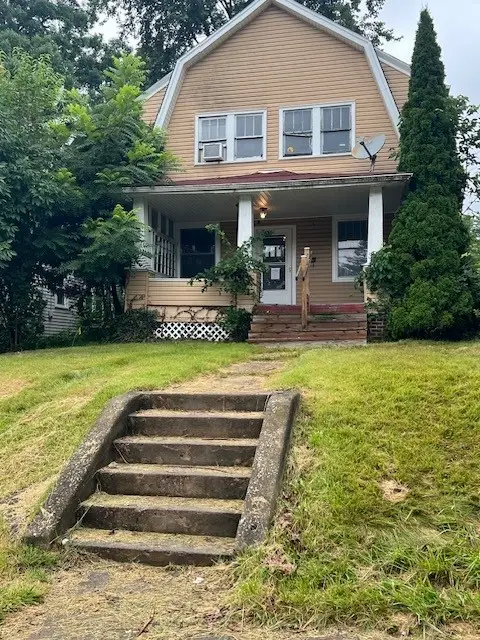 315 Norwood Ave, New Castle, PA 16105 - #1