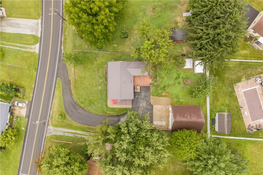 282 Spring Run Rd, Crescent, PA 15046 - #2