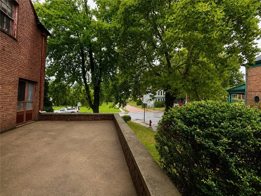 1521 Manor Ave, McKeesport, PA 15132 - #2