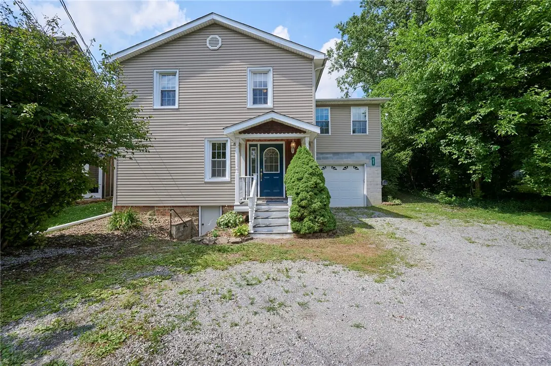 632 Wampum Ave, Ellwood City, PA 16117 - #1