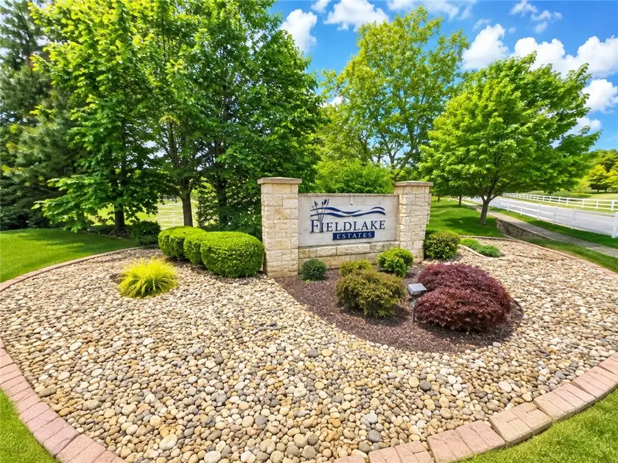 2004 Maxwell Ln, Mars, PA 16046 - #2