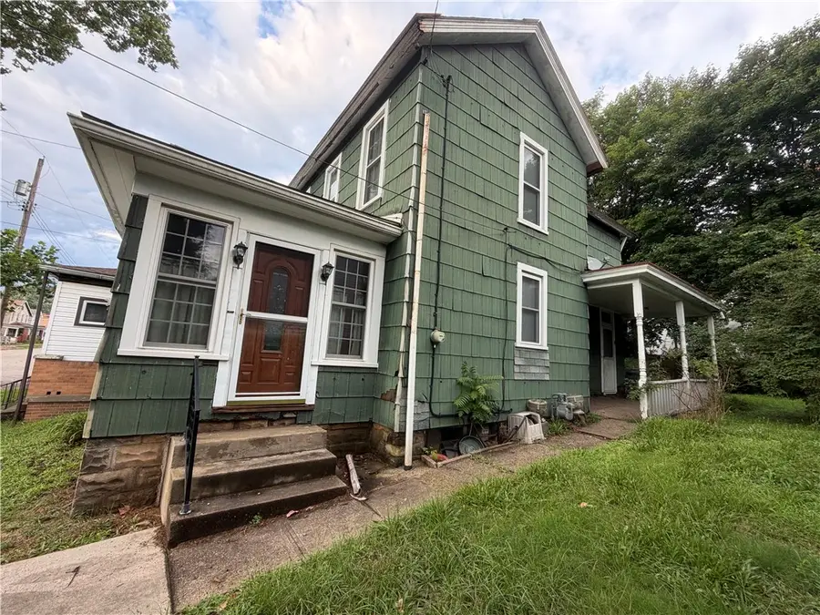 1224 4th Ave, Beaver Falls, PA 15010 - #3