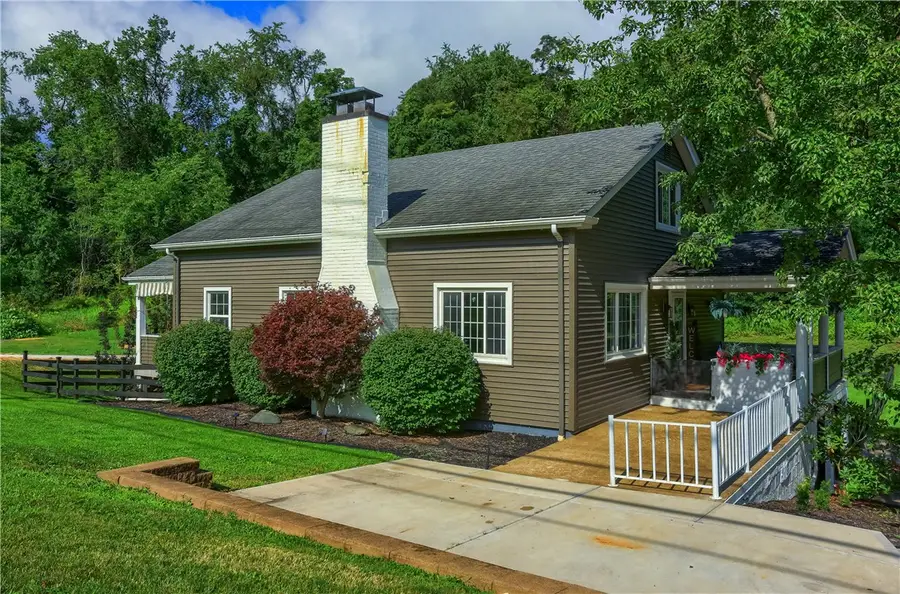 2324 Forest Grove Road, Coraopolis, PA 15108 - #2