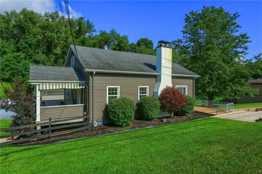 2324 Forest Grove Road, Coraopolis, PA 15108 - #3